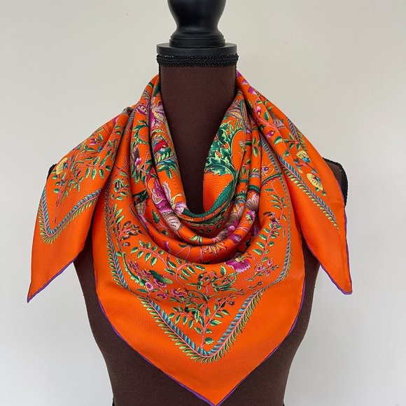 New Gucci Scarf Floral Orange Green Multicolor Flora Silk Wrap - Picture 12 of 16